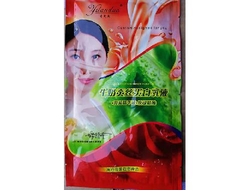 牛奶蚕丝蛋白黄瓜精华乳液